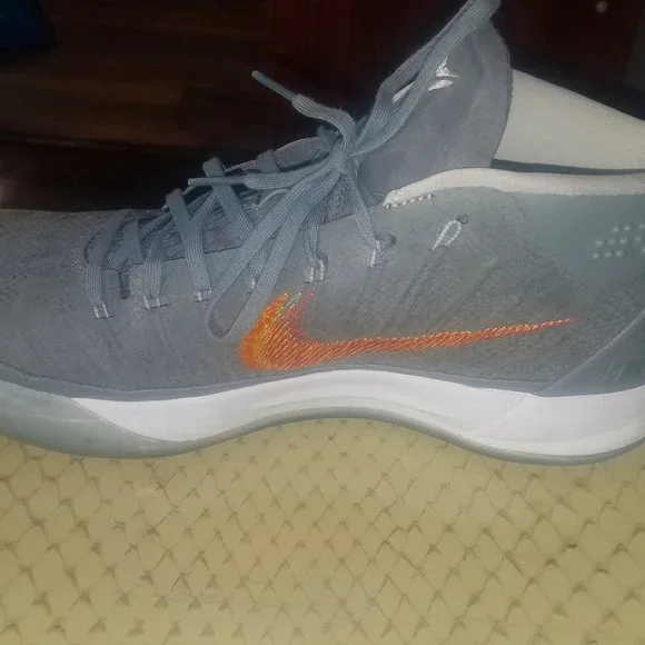 Kobe AD Chrome/Habanero Red in Size 9 (Worn Twice) - Picture 3 of 7